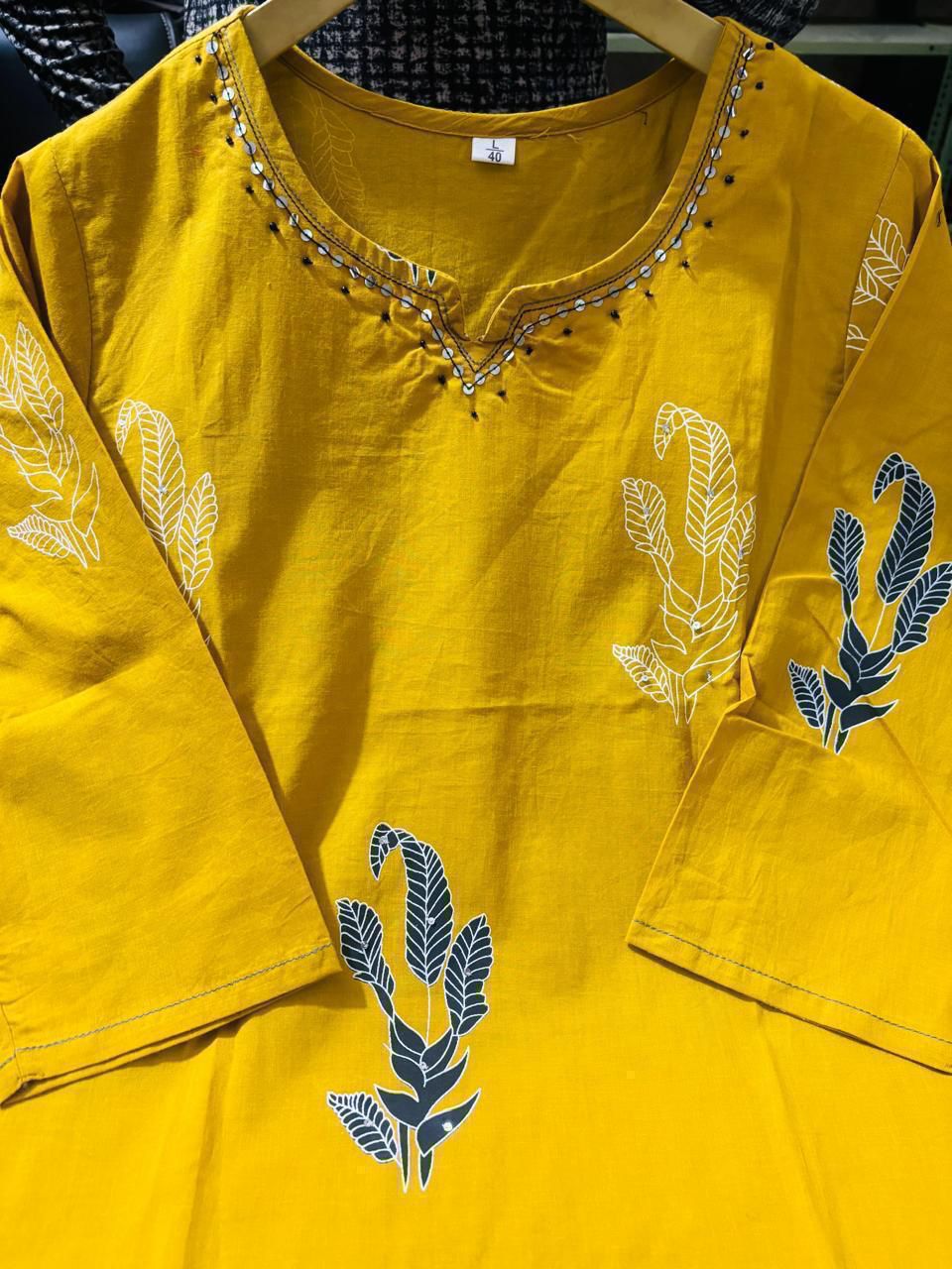 Ladies Cotton Suit - With color varients