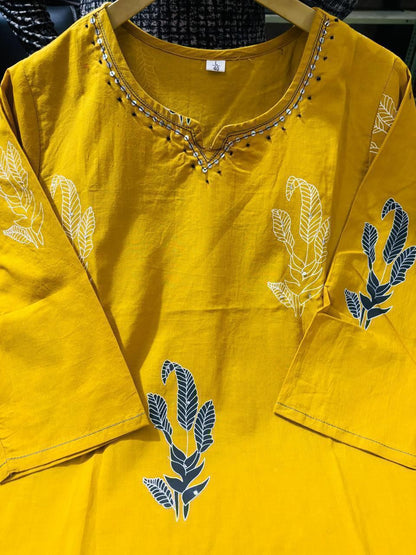 Ladies Cotton Suit - With color varients