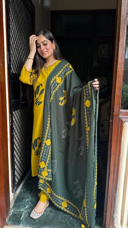 Ladies Cotton Suit - With color varients